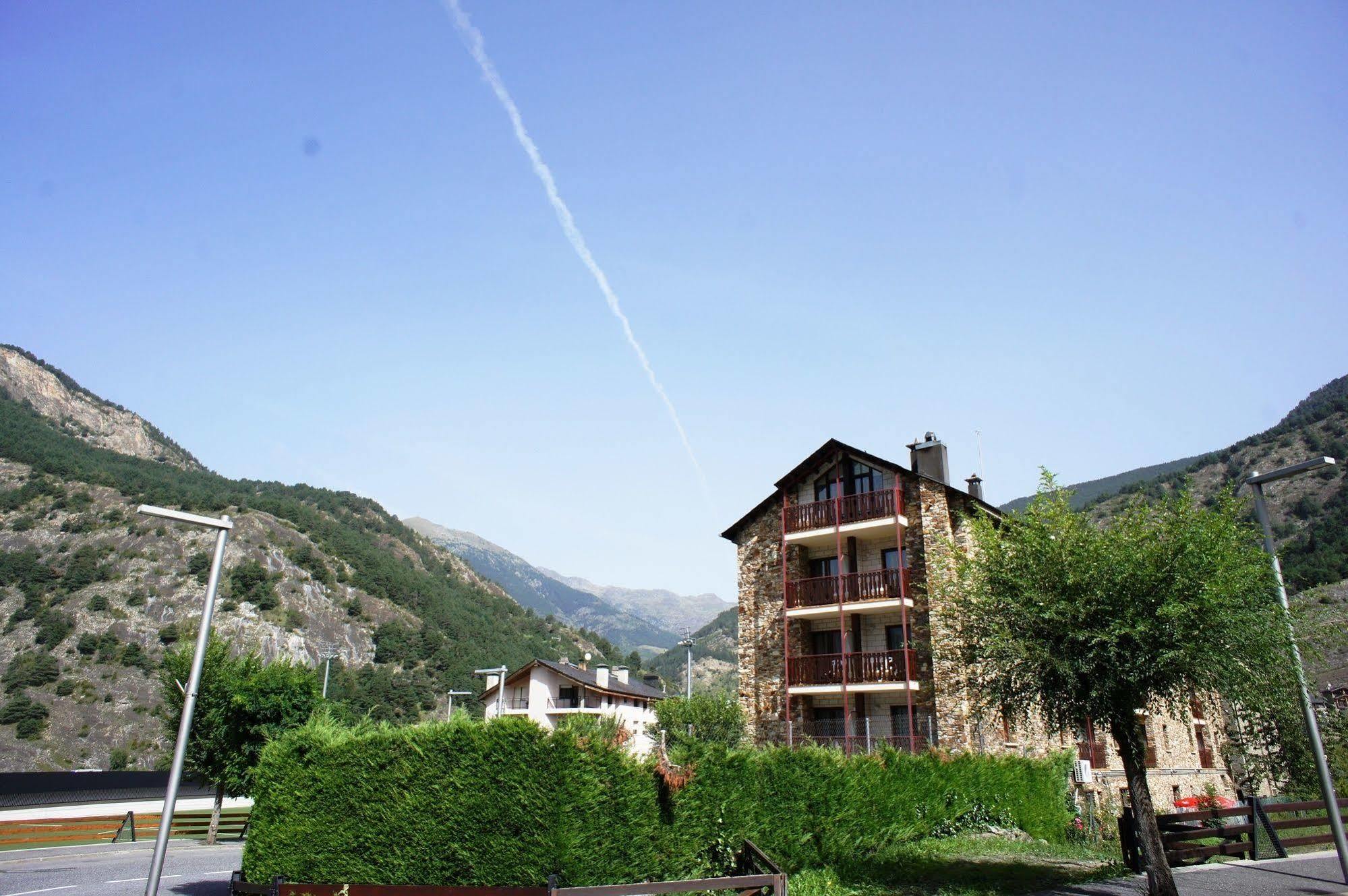 Hotel La Planada Ordino Bagian luar foto